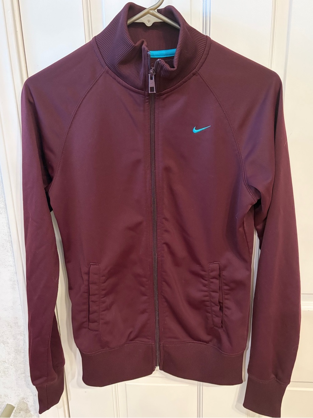 Women’s small Nike track jacket